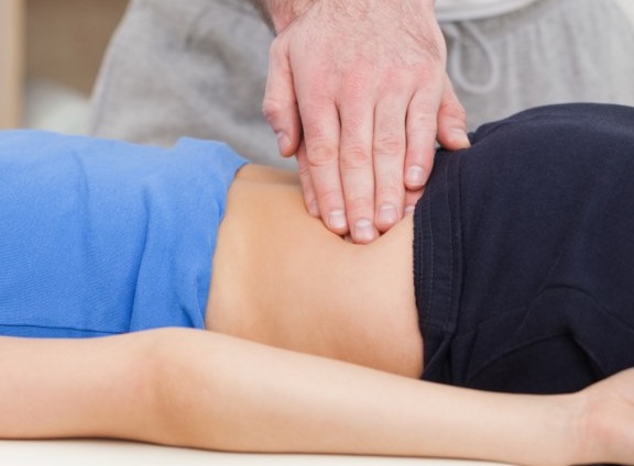 Как делать массаж тазобедренного сустава при различных заболеваниях