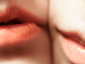 Почему образуются папилломы на губах